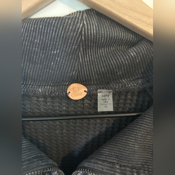 FP Movement Thermal - Picture 3 of 4